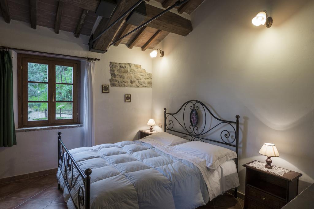 Agriturismo Monte Acuto Umbertide Værelse billede