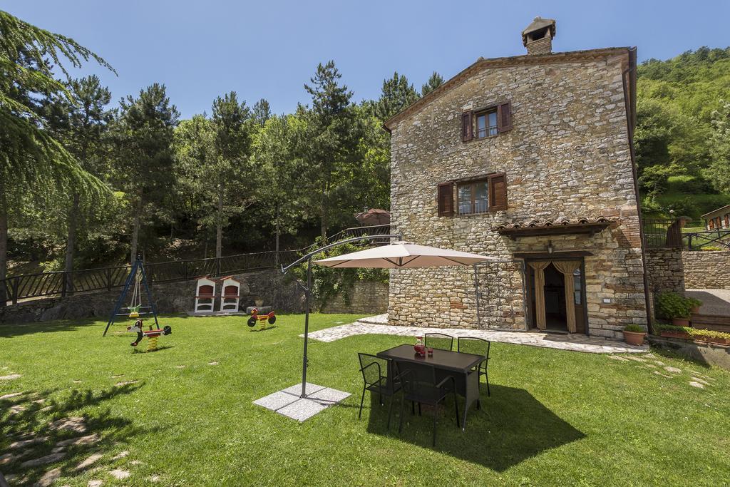 Agriturismo Monte Acuto Umbertide Værelse billede